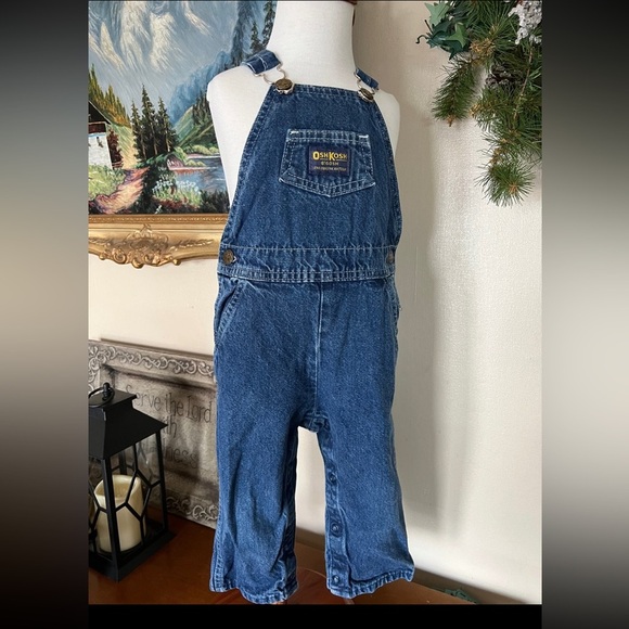 OshKosh B'gosh Other - Vintage Oshkosh Dark Wash
Overalls